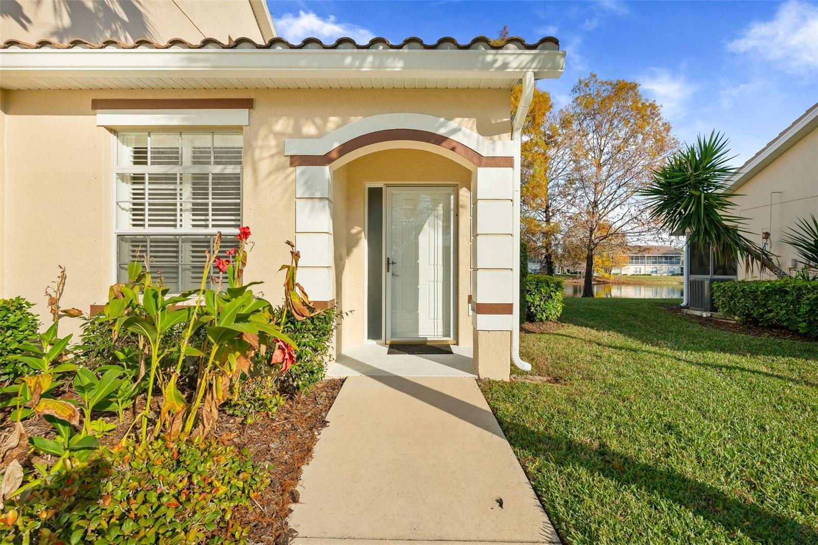 Image 4 of 95 For 7123 Strand Circle