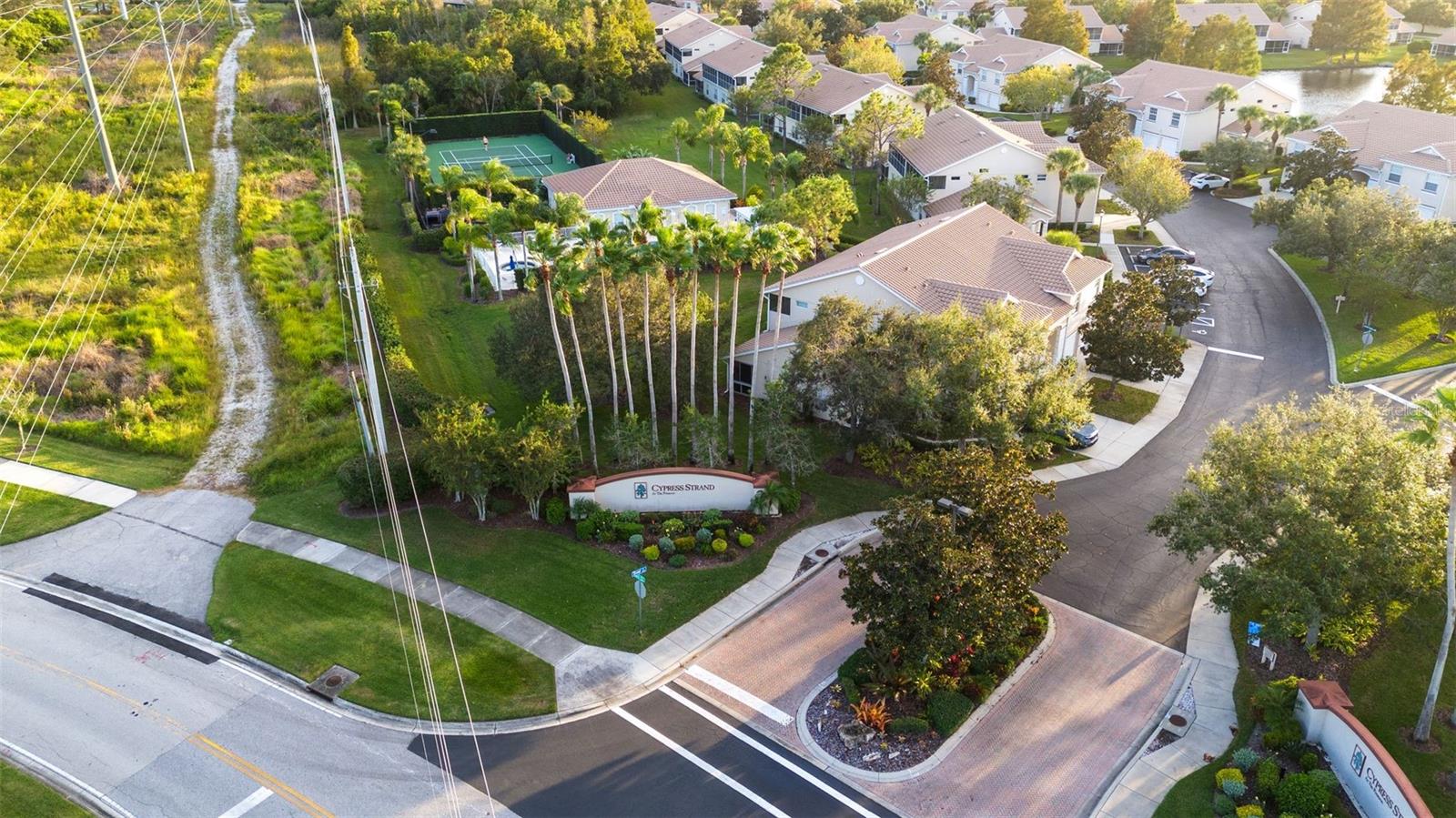 Image 48 of 95 For 7123 Strand Circle