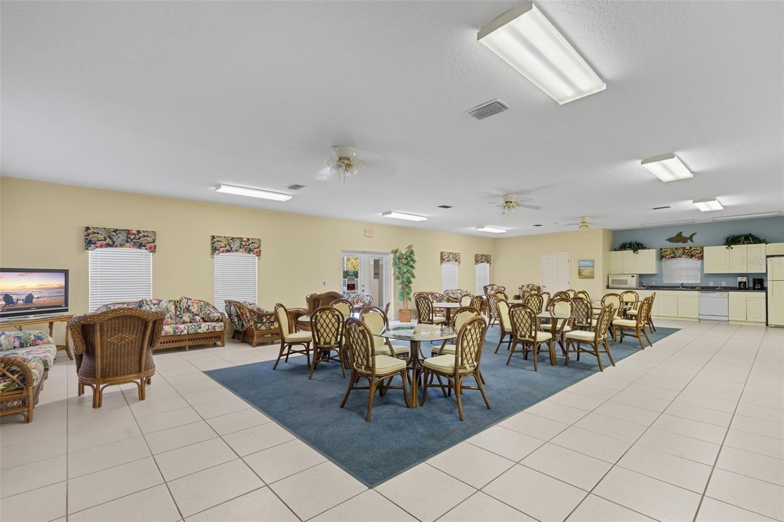 Image 51 of 95 For 7123 Strand Circle