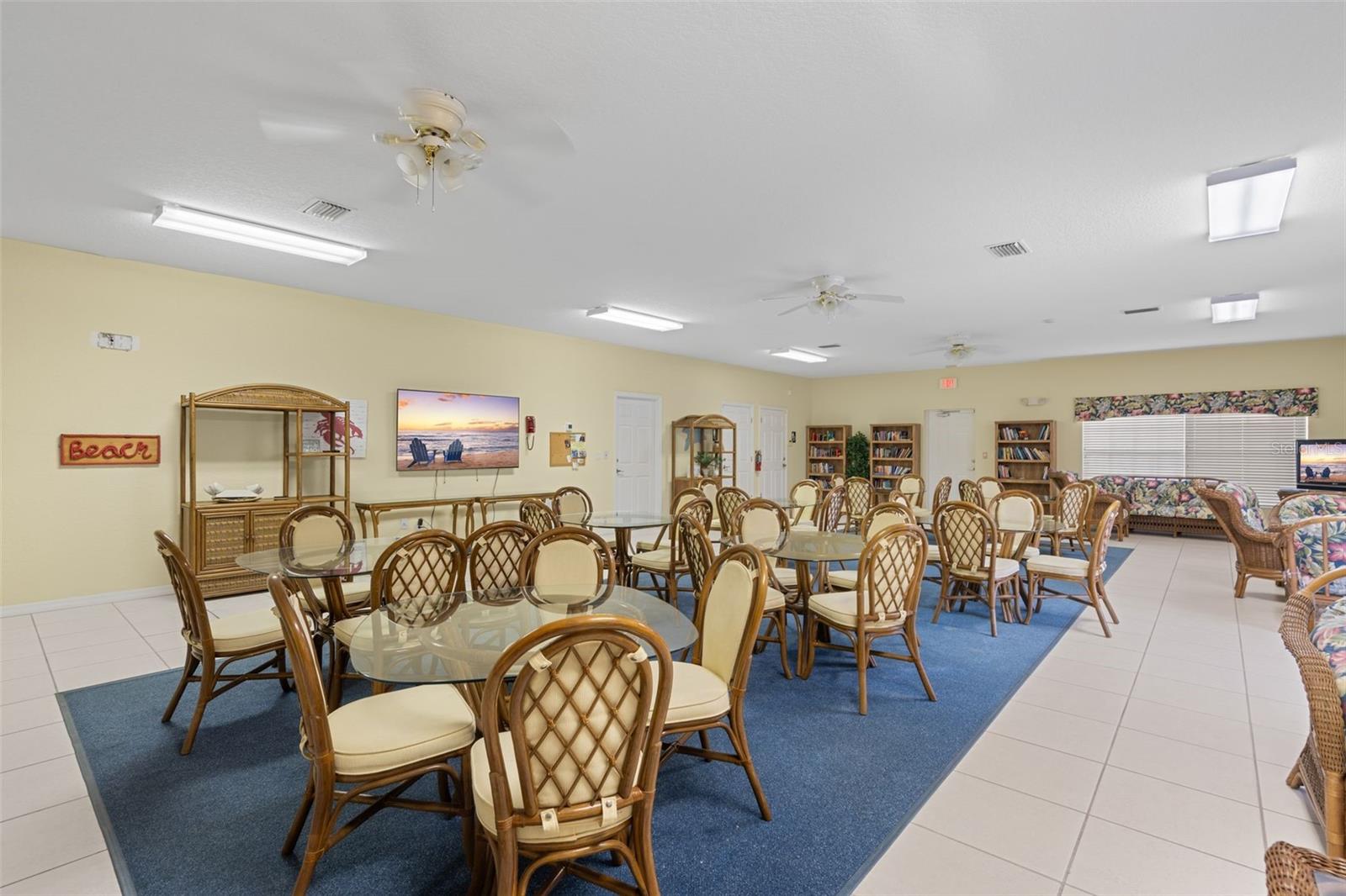 Image 52 of 95 For 7123 Strand Circle