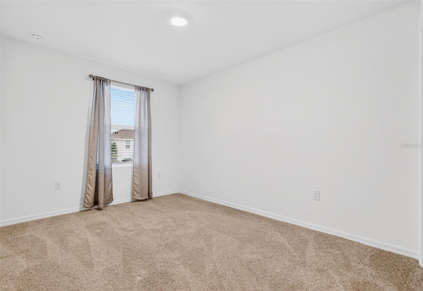 Image 25 of 53 For 5734 Archipelago Street