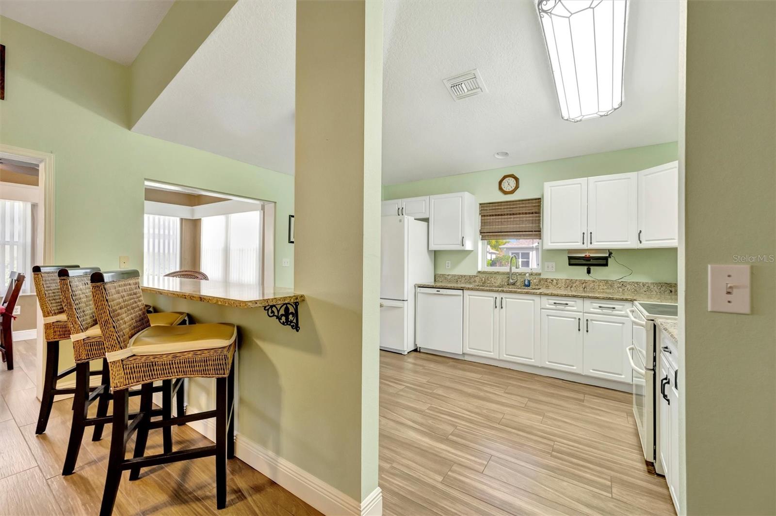 Image 13 of 51 For 1612 Fairway Oaks Drive