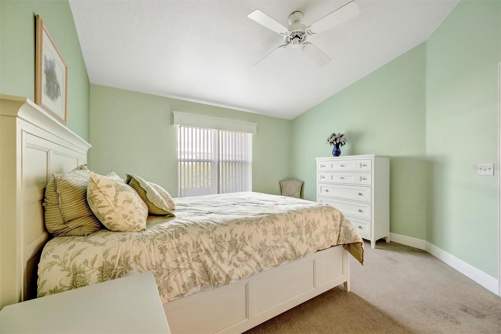 Image 33 of 51 For 1612 Fairway Oaks Drive