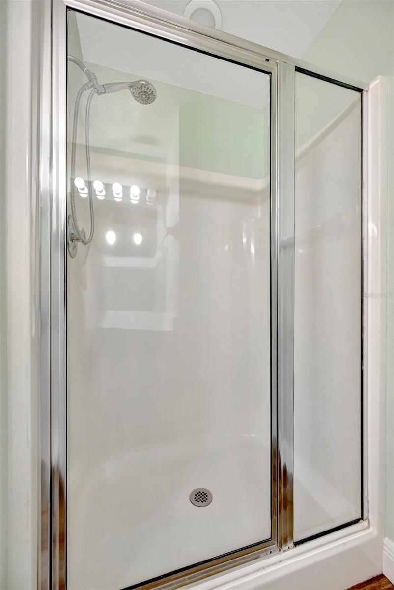 Image 40 of 51 For 1612 Fairway Oaks Drive