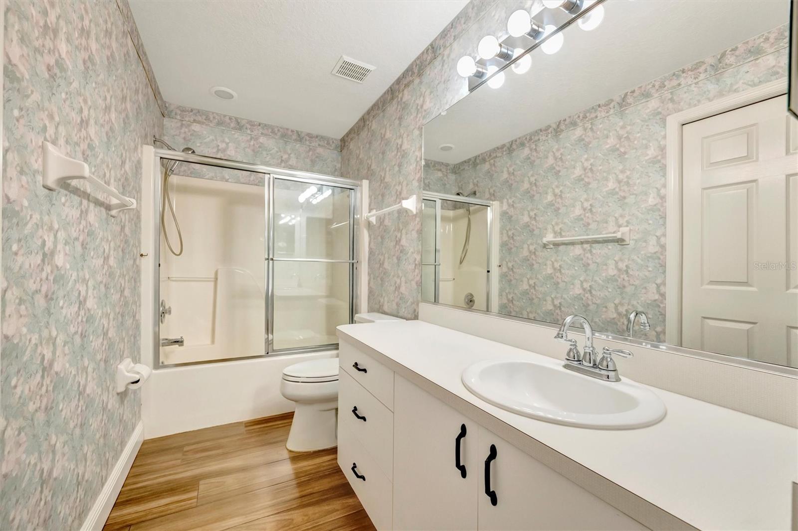 Image 47 of 51 For 1612 Fairway Oaks Drive