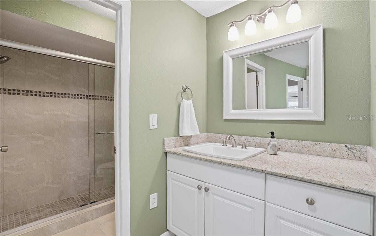 Image 25 of 39 For 3908 Center Gate Circle 27