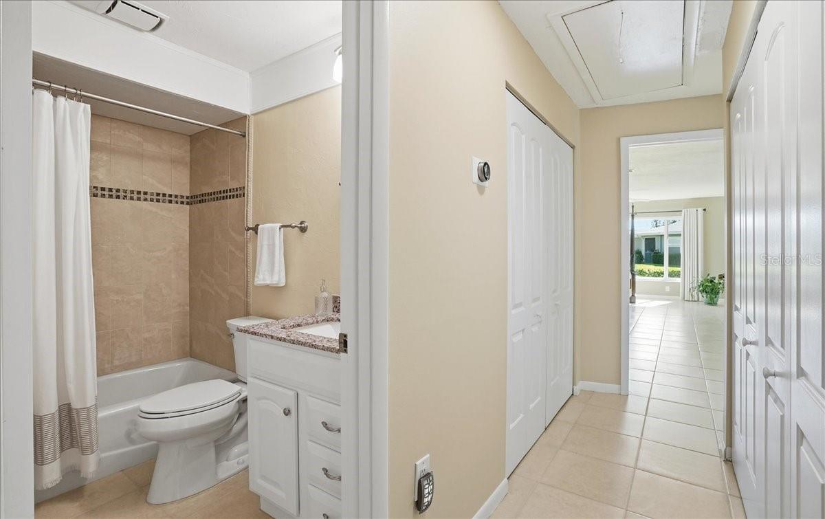 Image 32 of 39 For 3908 Center Gate Circle 27