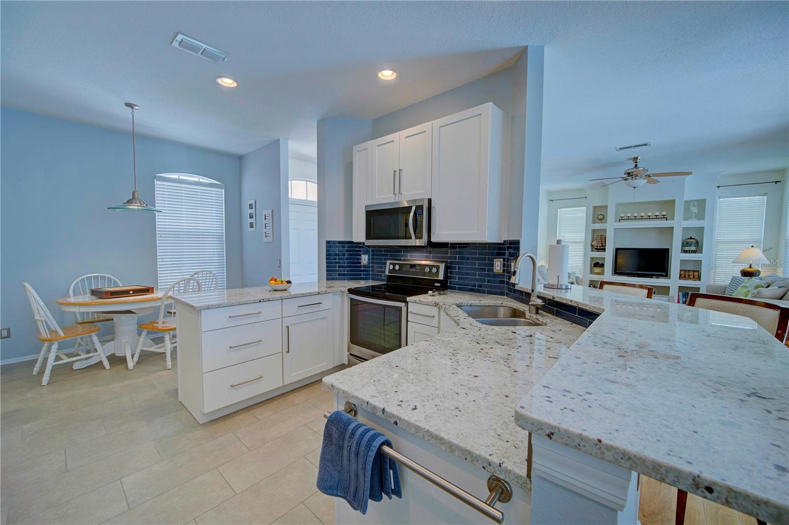 Image 13 of 69 For 3912 4th Avenue Ne