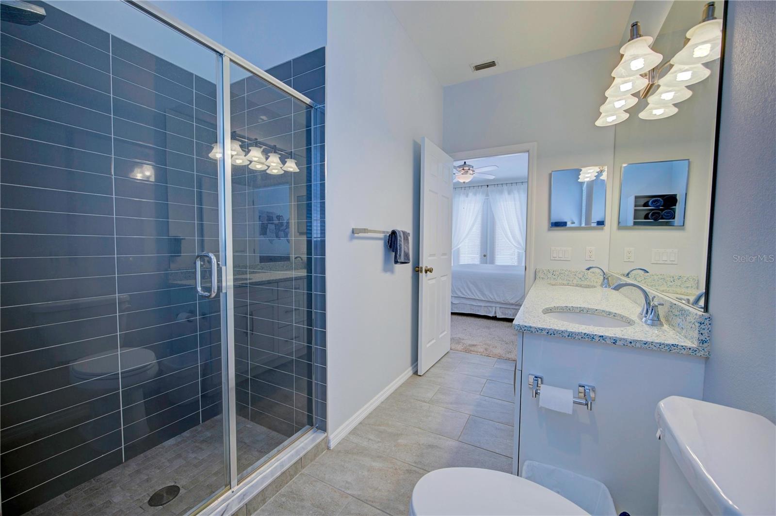 Image 20 of 69 For 3912 4th Avenue Ne