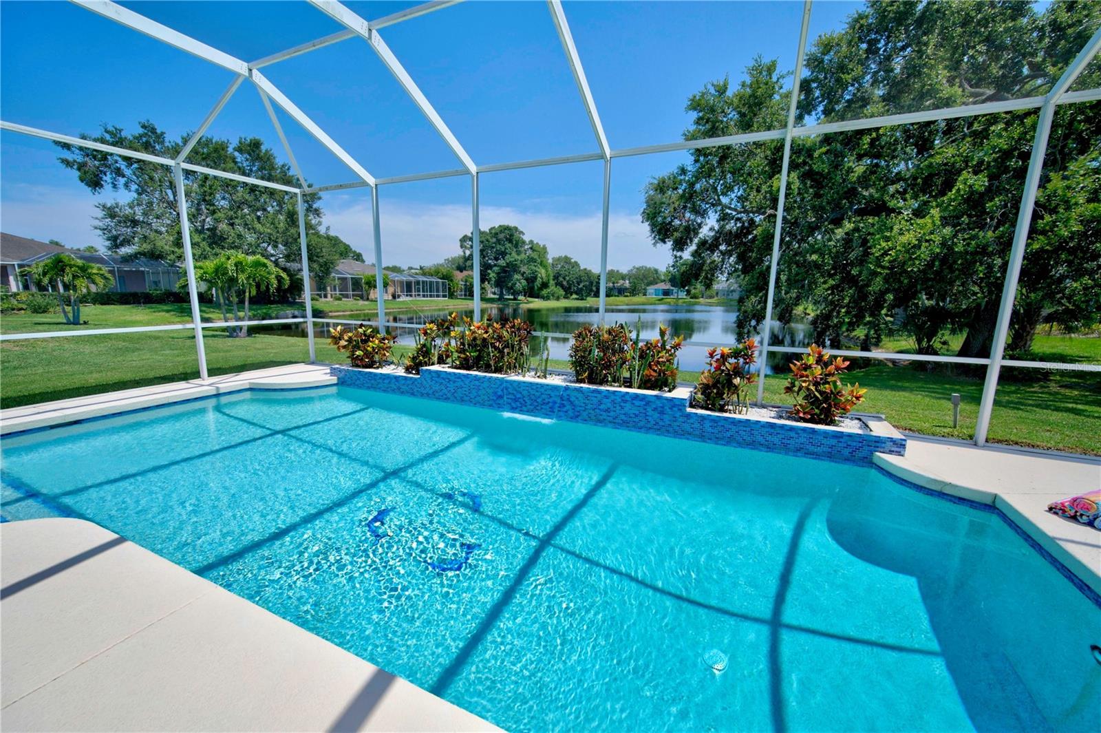 Image 30 of 69 For 3912 4th Avenue Ne