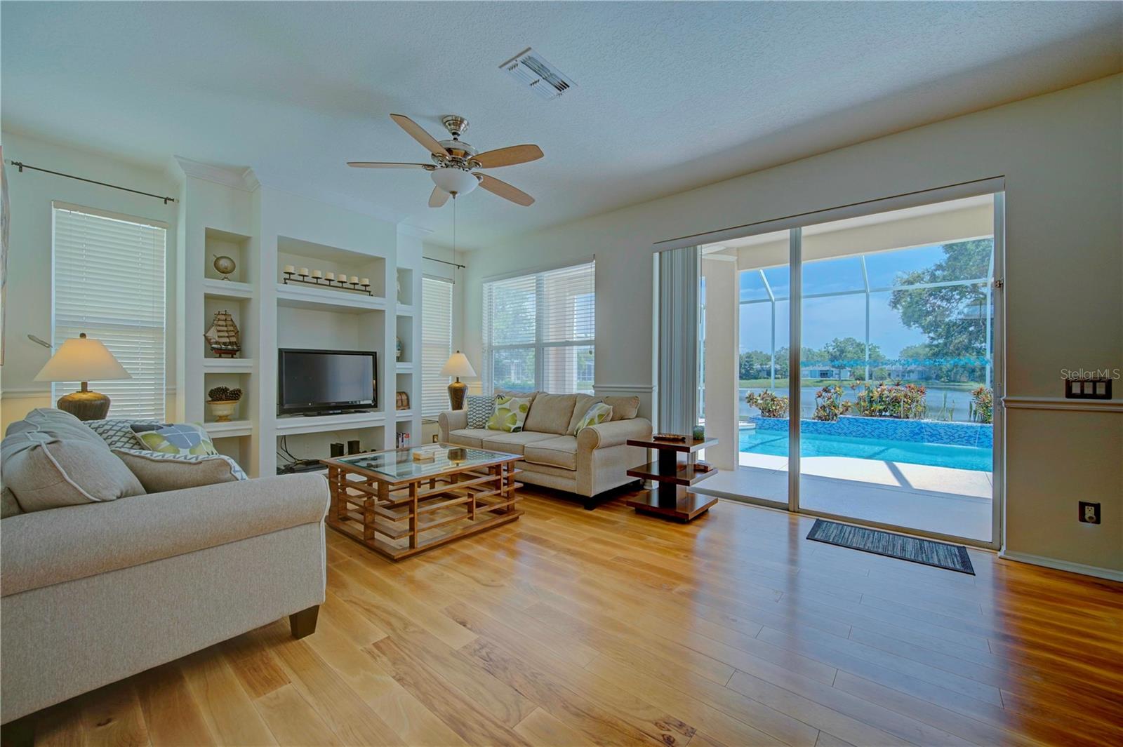 Image 7 of 69 For 3912 4th Avenue Ne