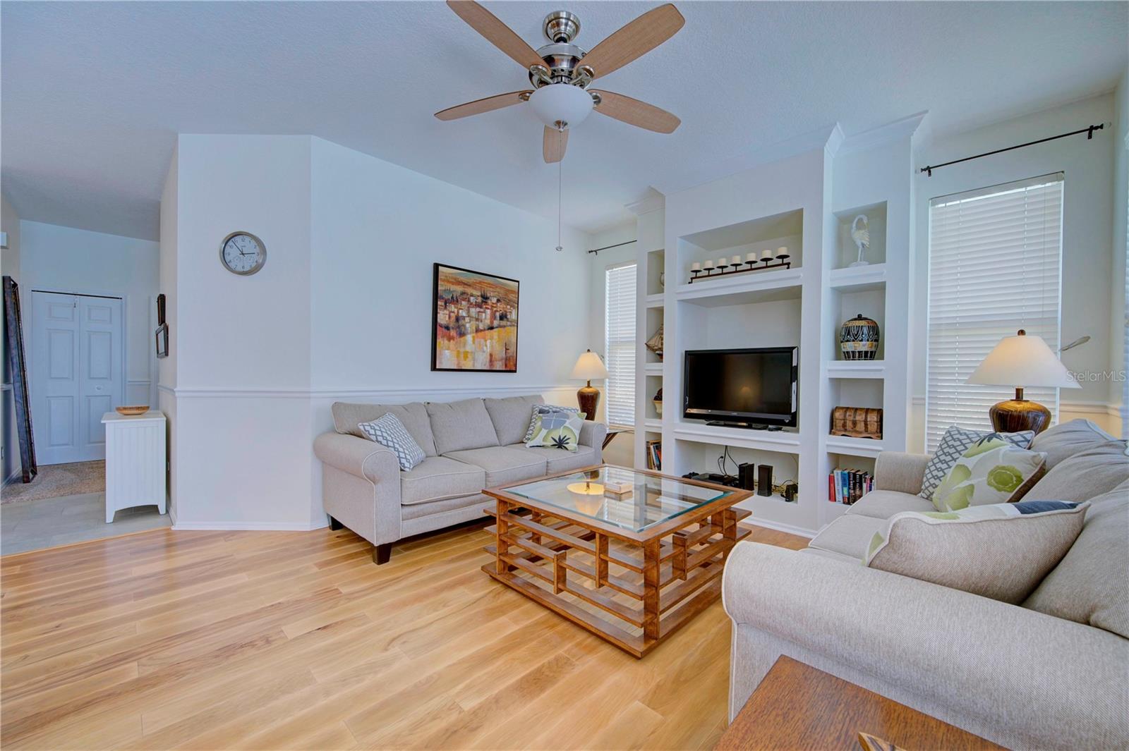 Image 9 of 69 For 3912 4th Avenue Ne