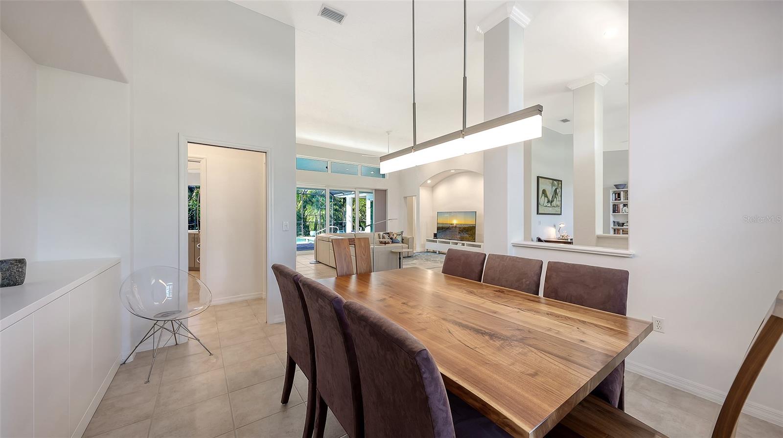 Image 12 of 42 For 4704 Sweetmeadow Circle