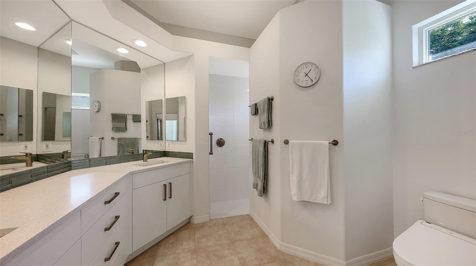 Image 21 of 42 For 4704 Sweetmeadow Circle