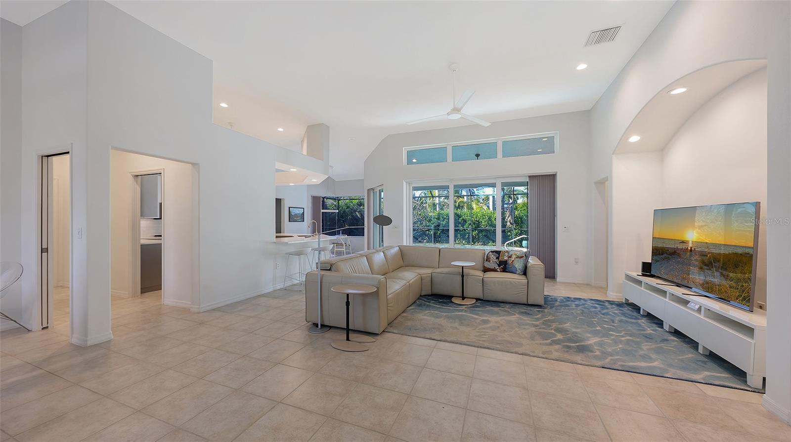 Image 3 of 42 For 4704 Sweetmeadow Circle