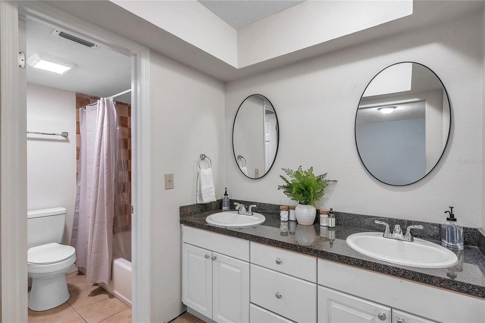 Image 43 of 100 For 7405 Williams Road