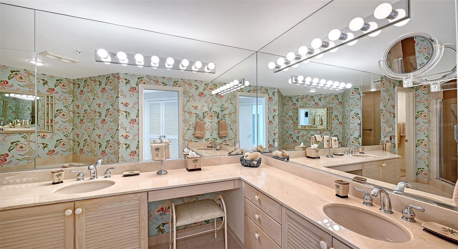 Image 43 of 65 For 545 Sanctuary Drive B605