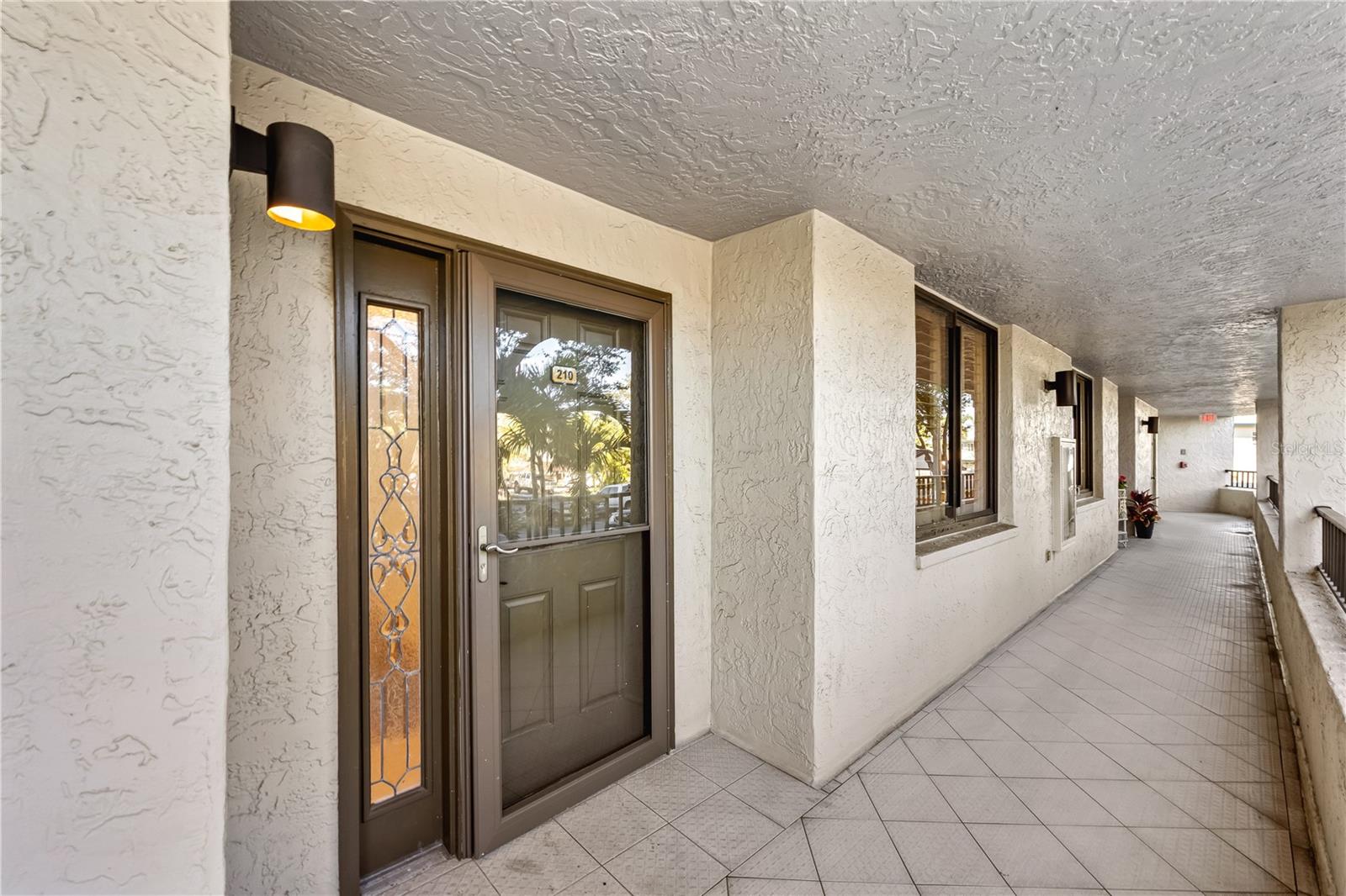 Image 2 of 75 For 5880 Midnight Pass Road 210