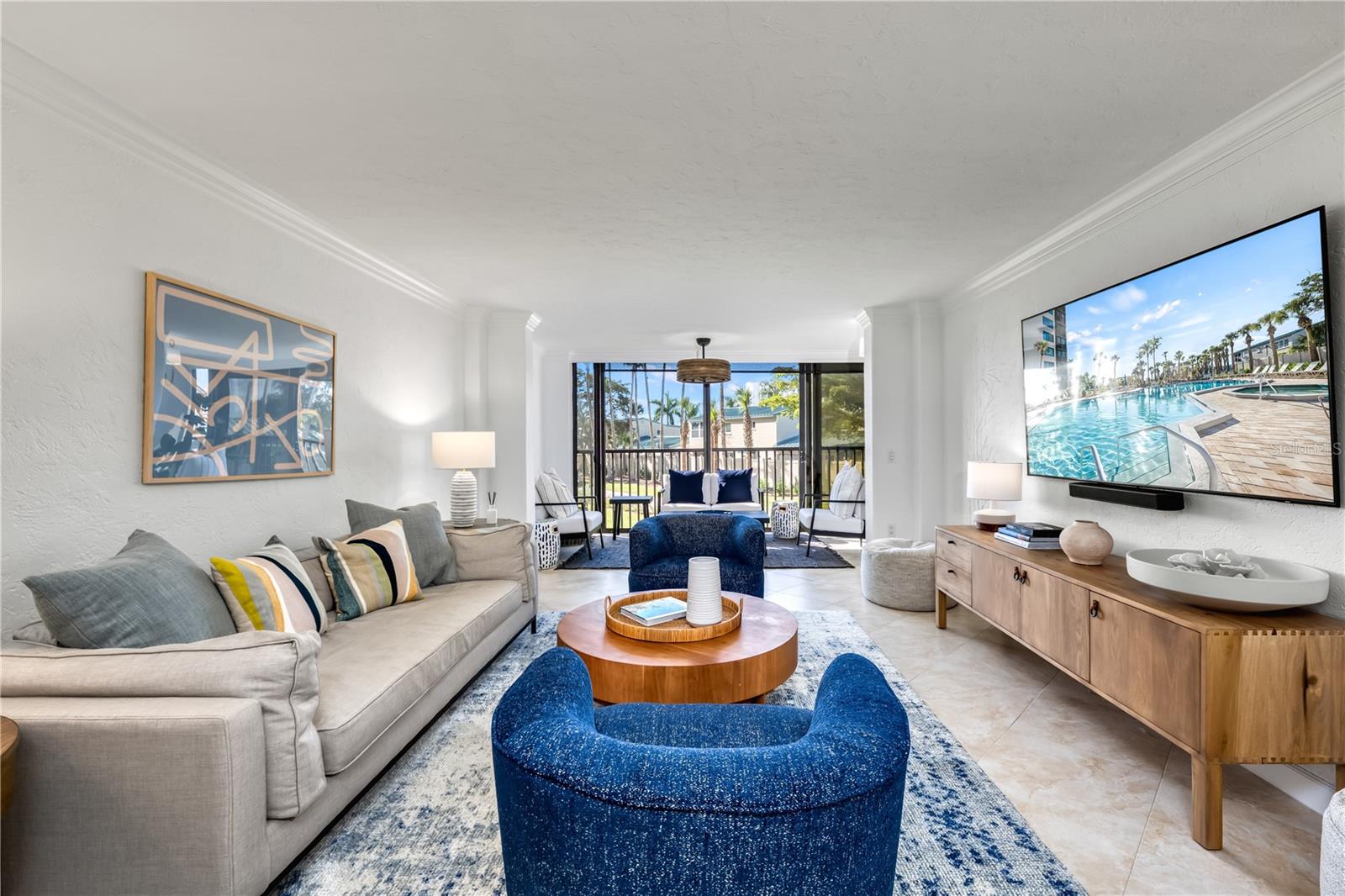 Image 20 of 75 For 5880 Midnight Pass Road 210