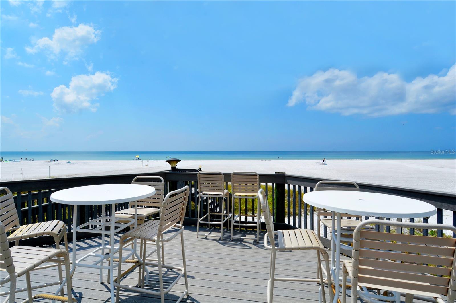 Image 56 of 75 For 5880 Midnight Pass Road 210