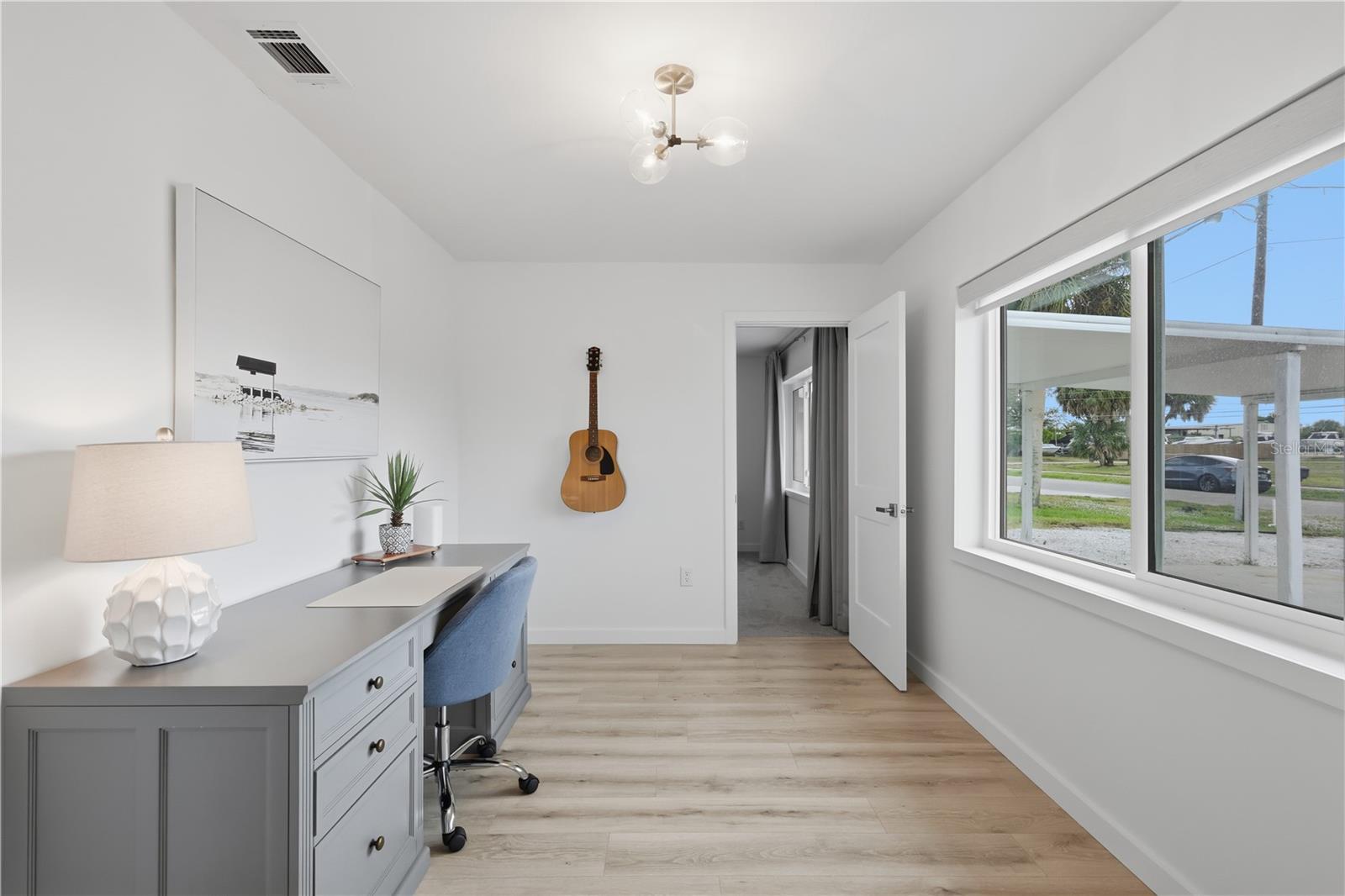 Image 23 of 38 For 509 Buena Vista Drive