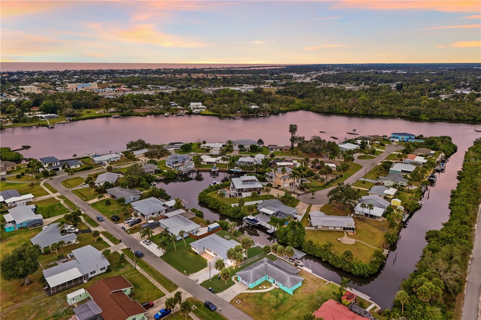 Image 3 of 38 For 509 Buena Vista Drive