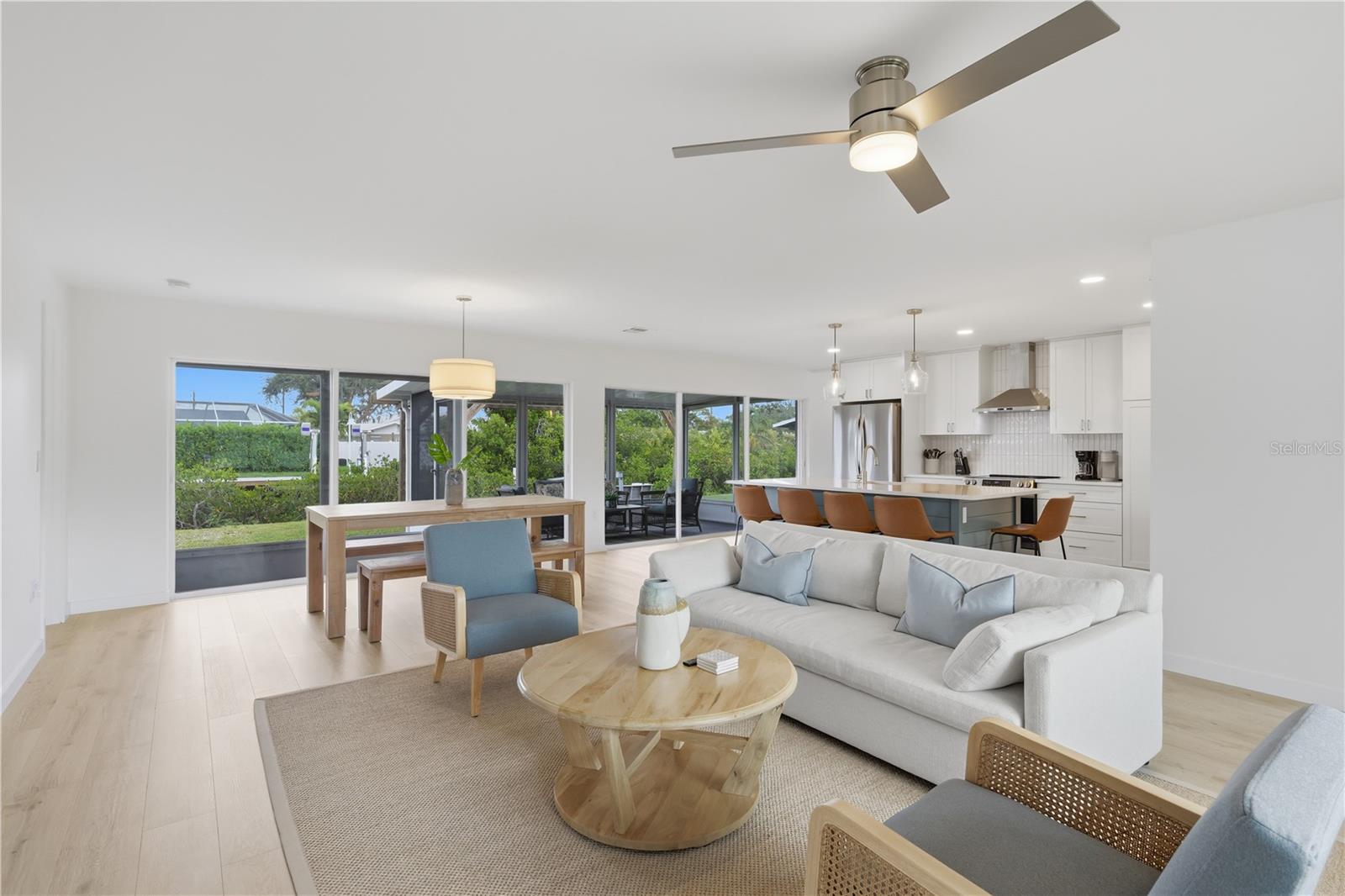 Image 7 of 38 For 509 Buena Vista Drive