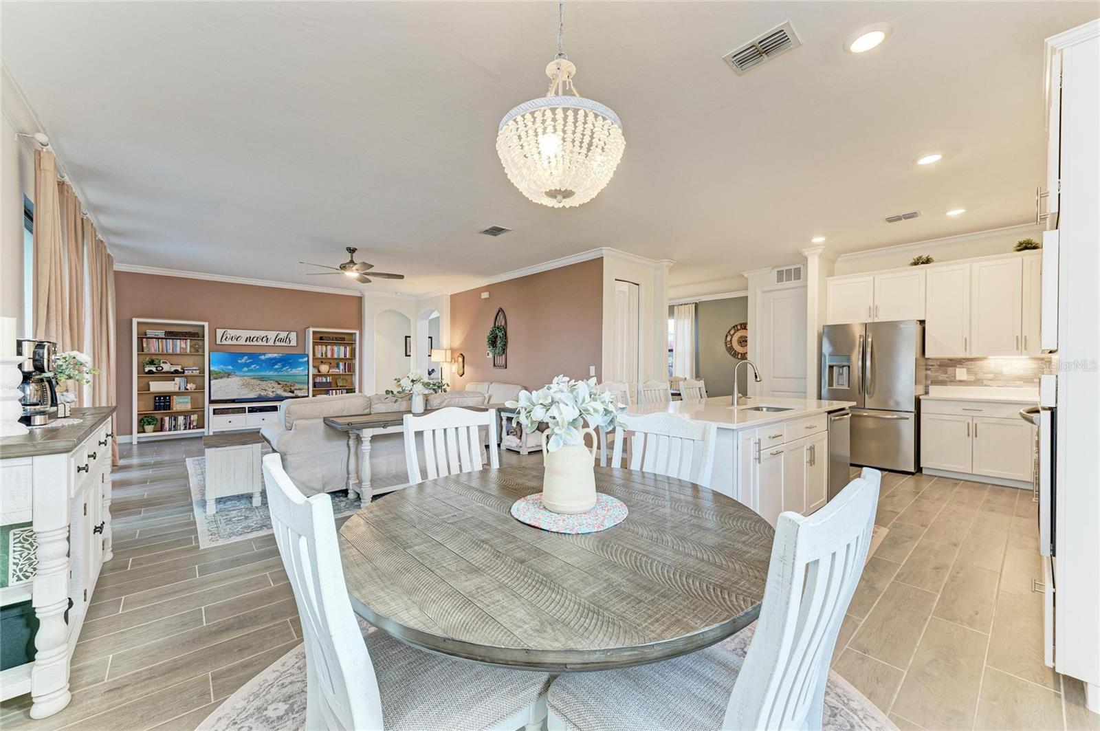 Image 18 of 84 For 4849 Coastal Days Lane