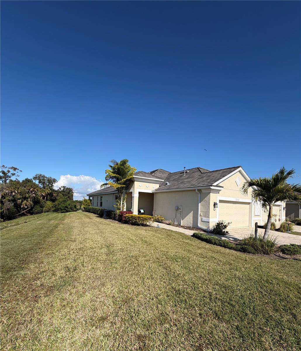 Image 3 of 16 For 3105 Trustee Avenue