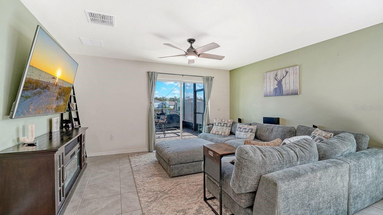 Image 14 of 50 For 10206 Charlotte Drive