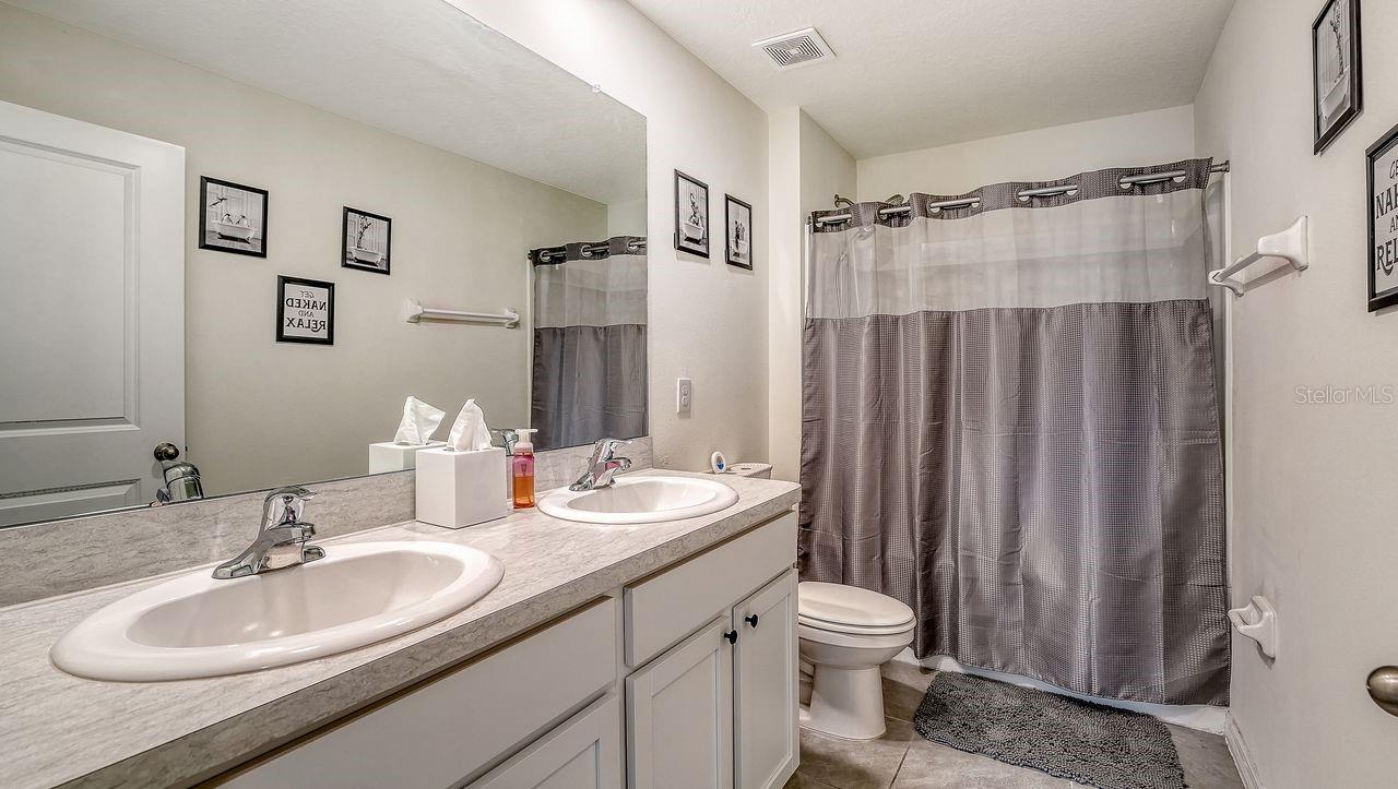 Image 31 of 50 For 10206 Charlotte Drive