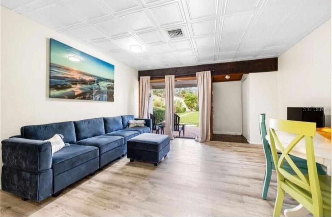 Image 3 of 22 For 3523 Longmeadow  12