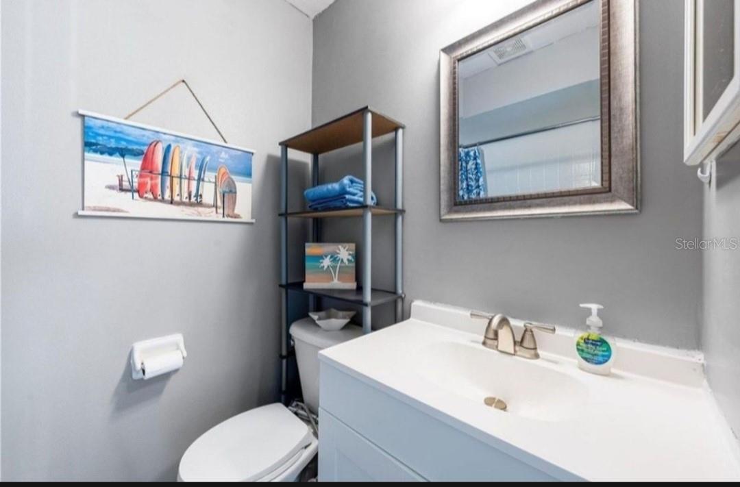 Image 8 of 22 For 3523 Longmeadow  12