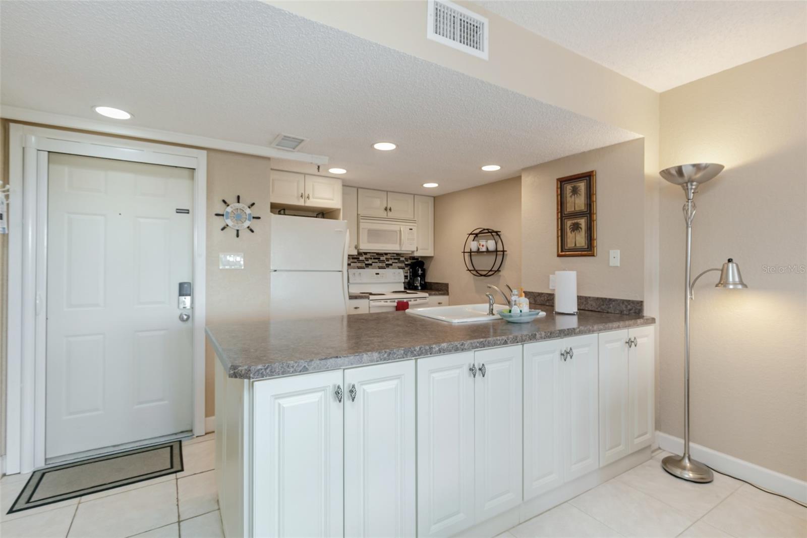 Image 6 of 20 For 3170 Matecumbe Road 127