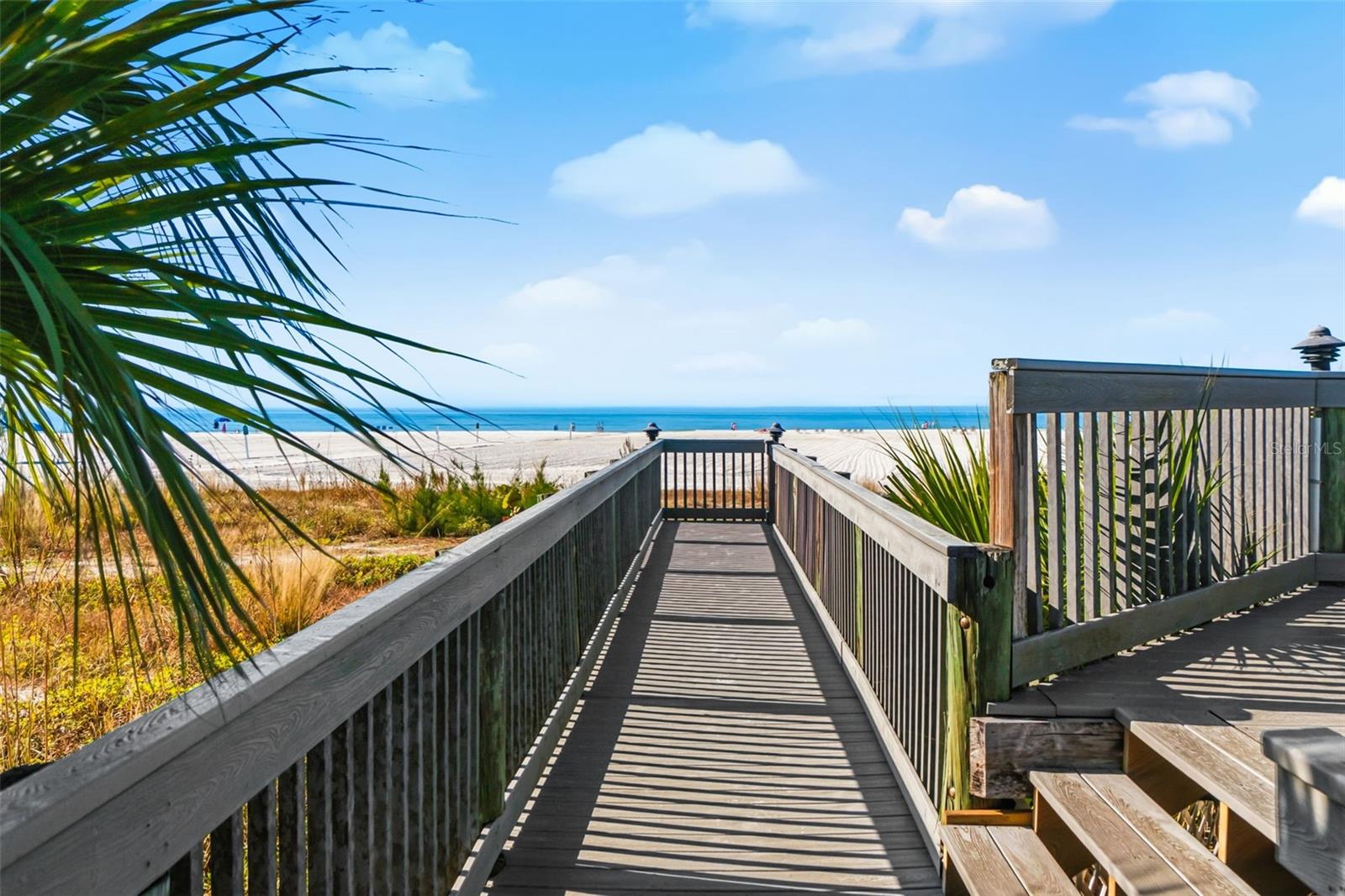 Image 28 of 52 For 5880 Midnight Pass Road 710