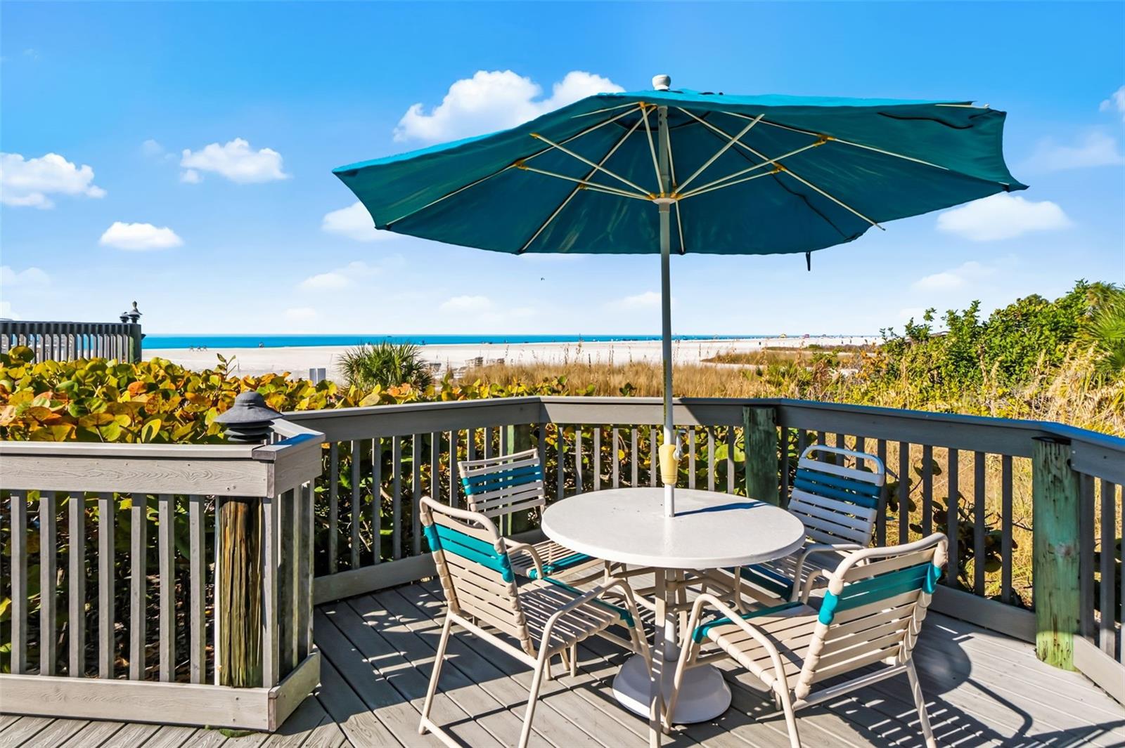 Image 37 of 52 For 5880 Midnight Pass Road 710