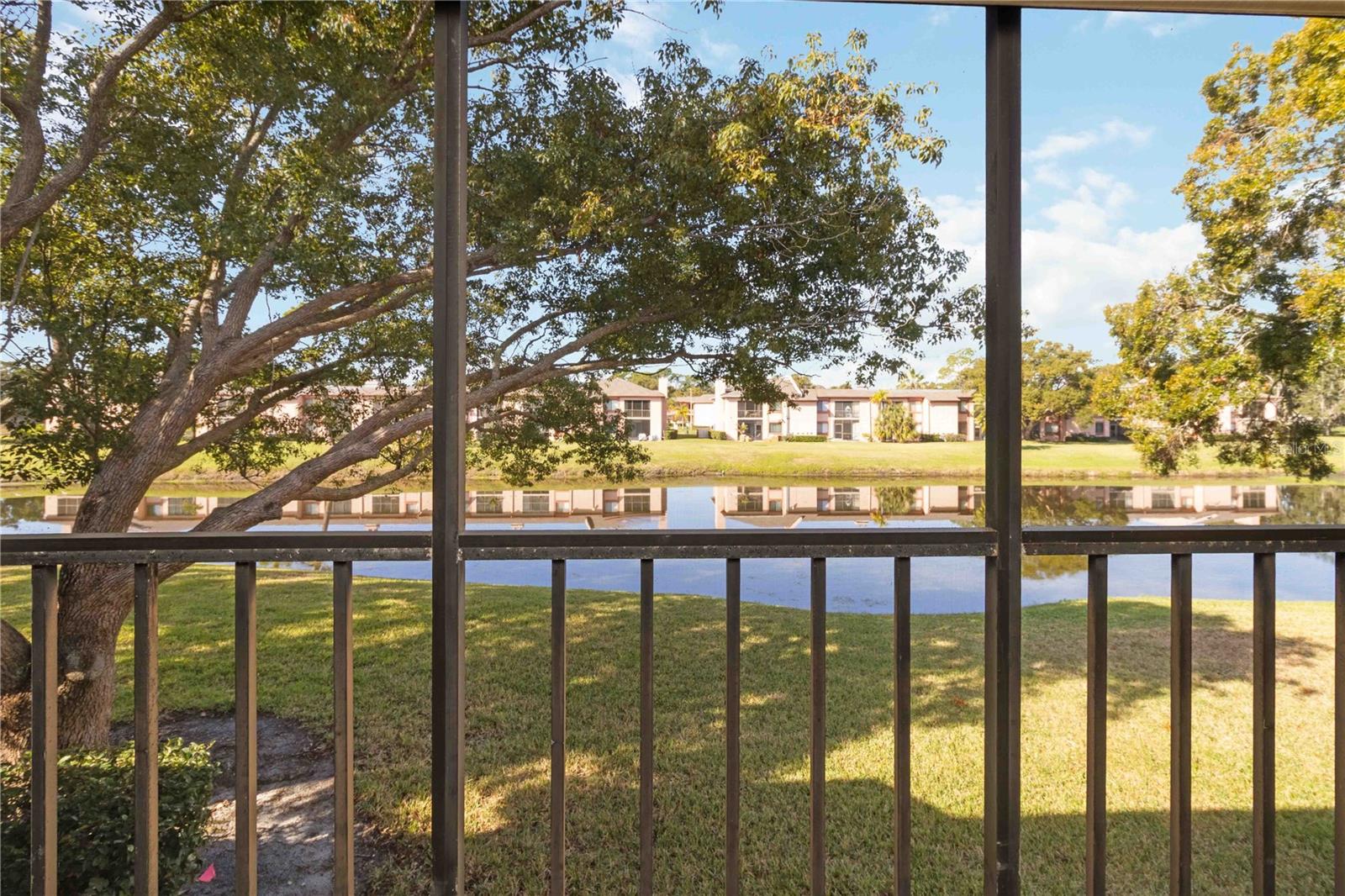 Image 30 of 47 For 118 Lakeview Way  118