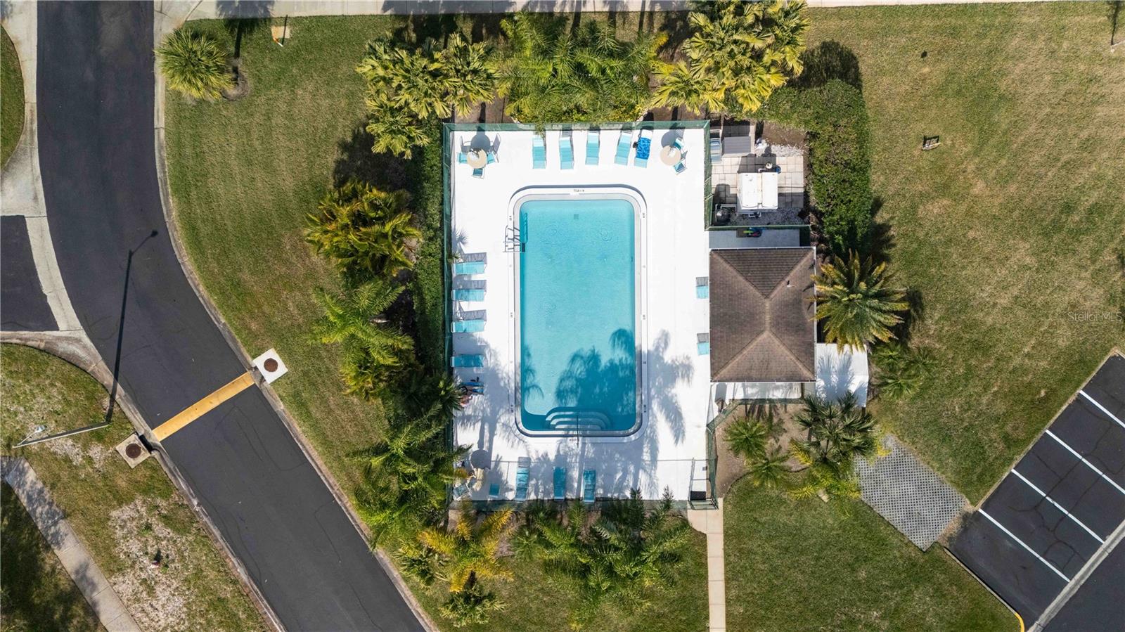 Image 33 of 47 For 118 Lakeview Way  118