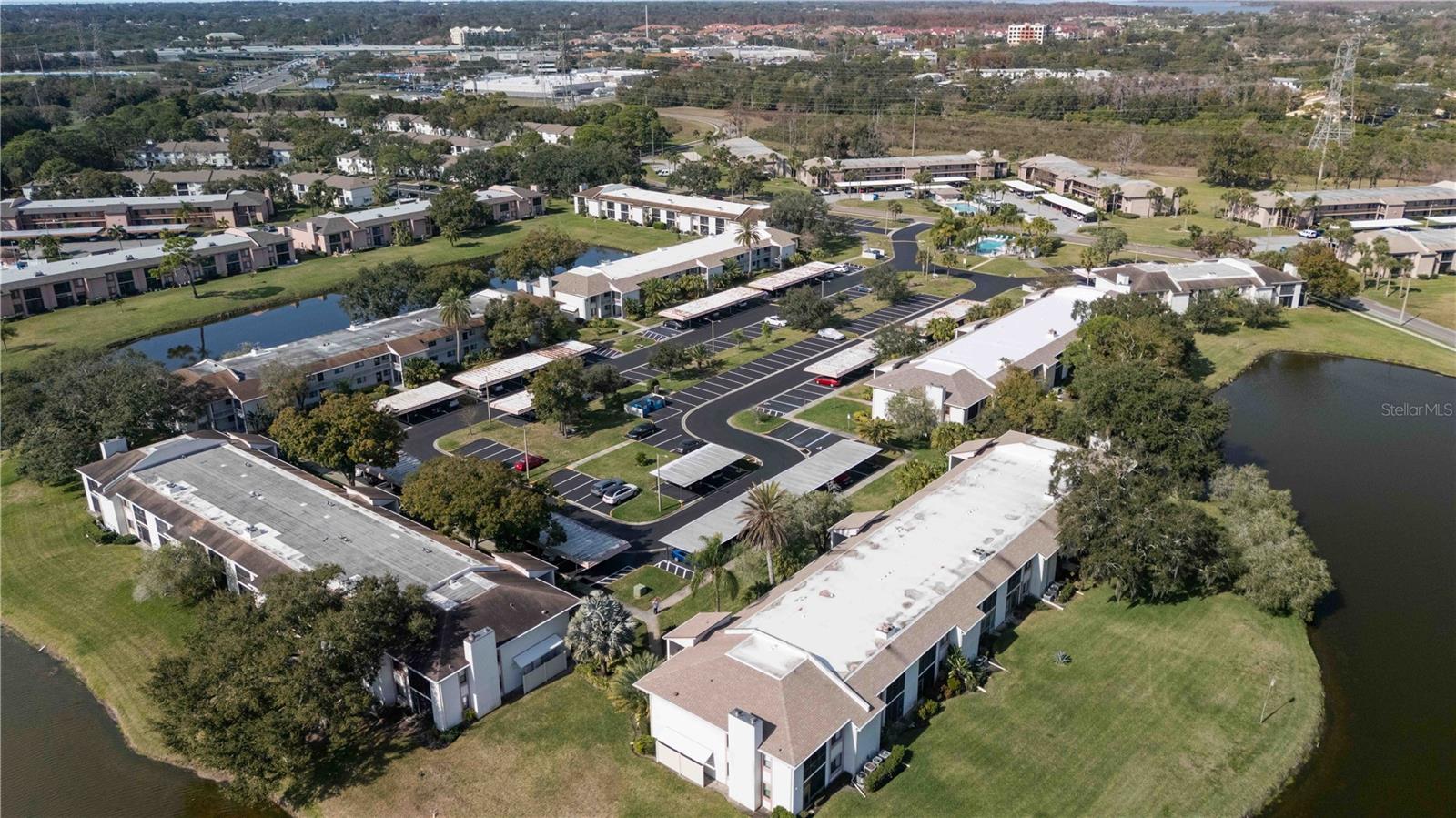 Image 37 of 47 For 118 Lakeview Way  118