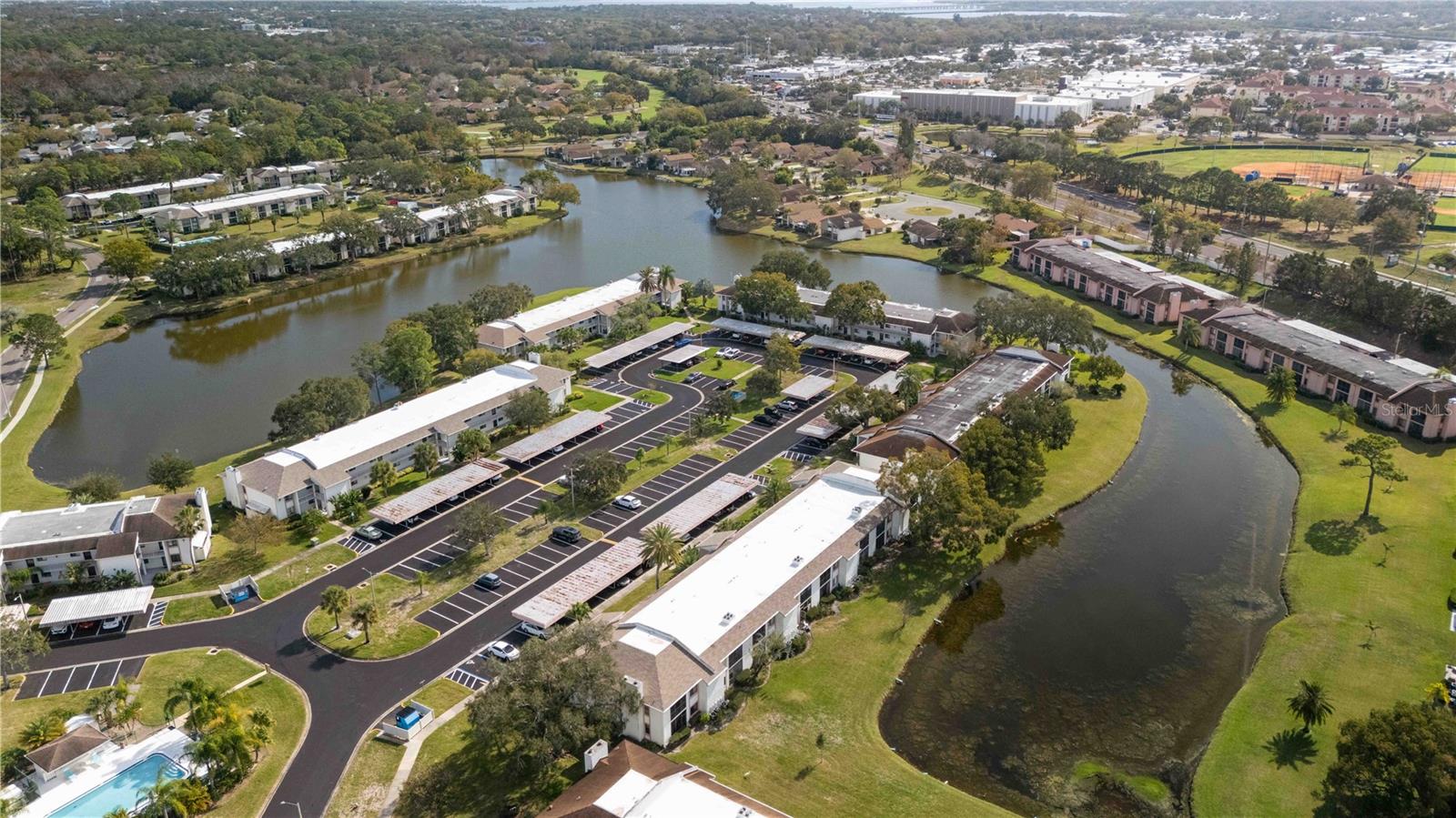 Image 40 of 47 For 118 Lakeview Way  118