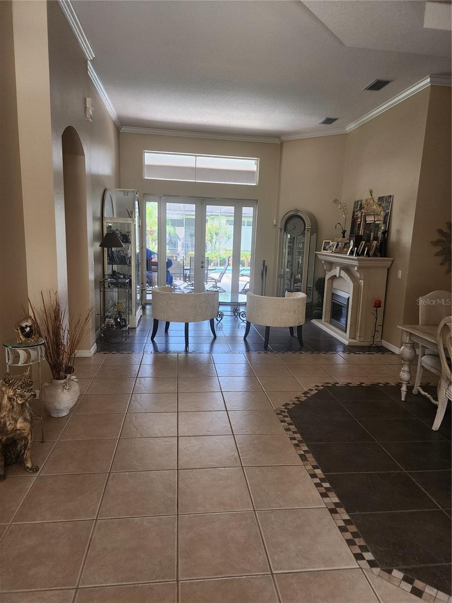 Image 8 of 25 For 3833 Emerald Estates Circle