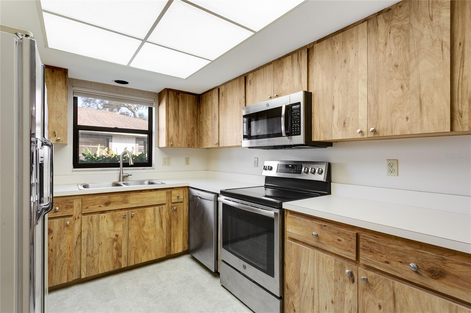 Image 10 of 33 For 2615 66th Street Circle W 57