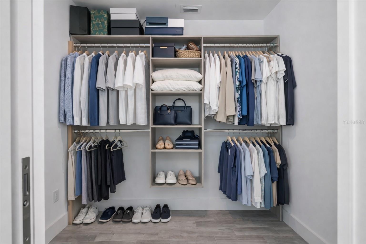 Image 15 of 35 For 332 Cocoanut Avenue 411