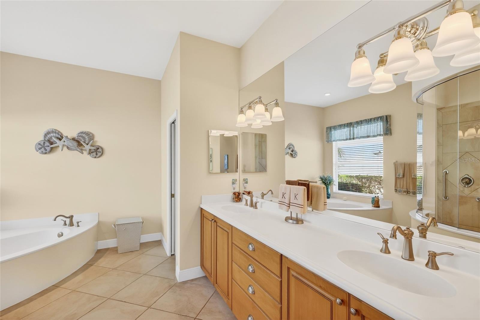 Image 19 of 64 For 8517 17th Drive Nw