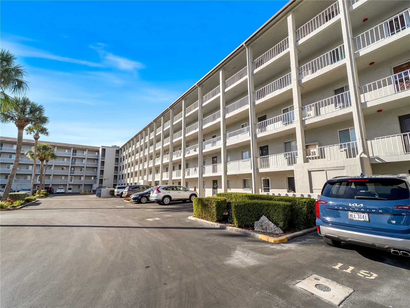 Details for 3404 Lake Bayshore Drive 315, BRADENTON, FL 34205