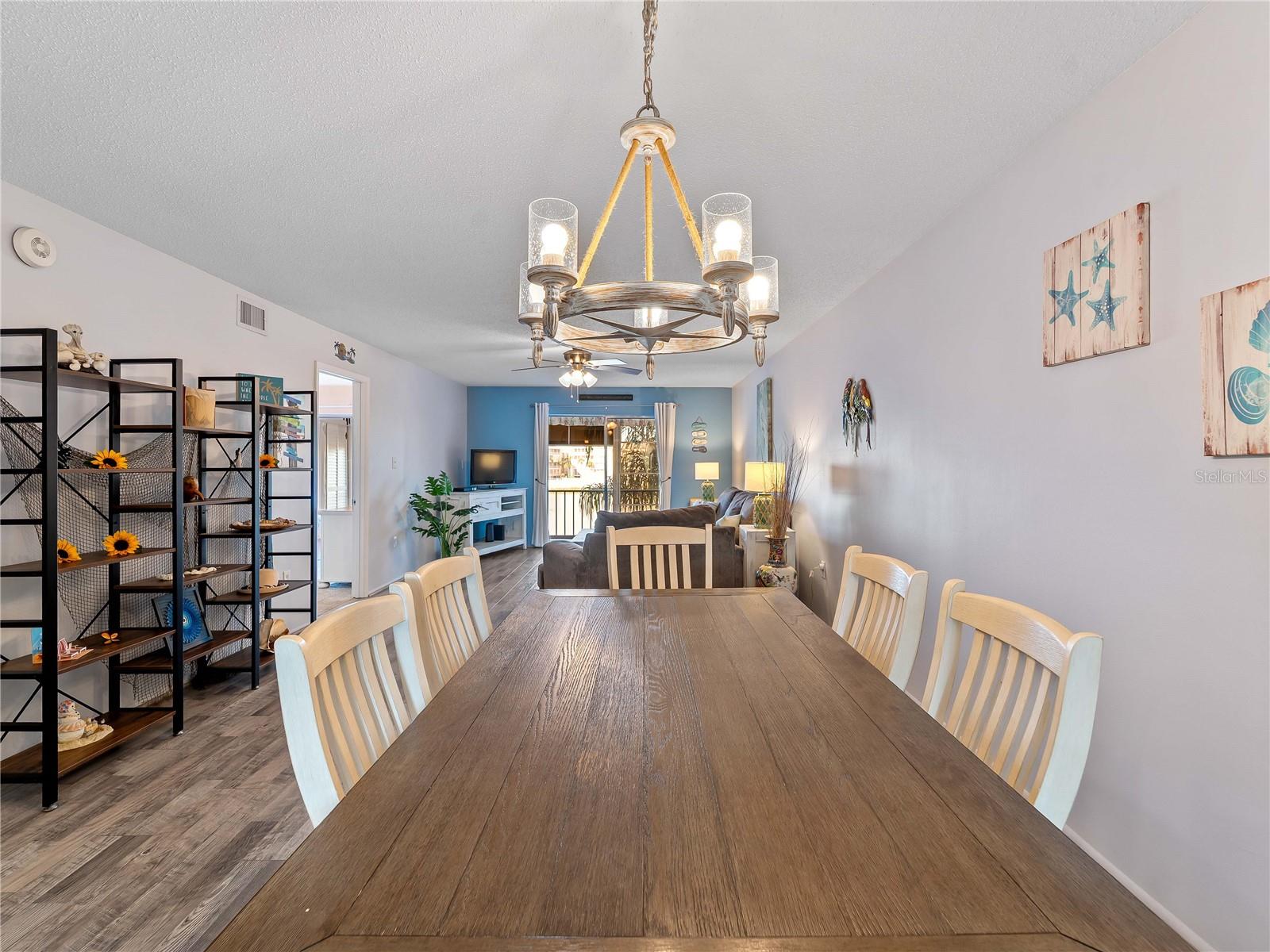 Image 14 of 39 For 3404 Lake Bayshore Drive 315