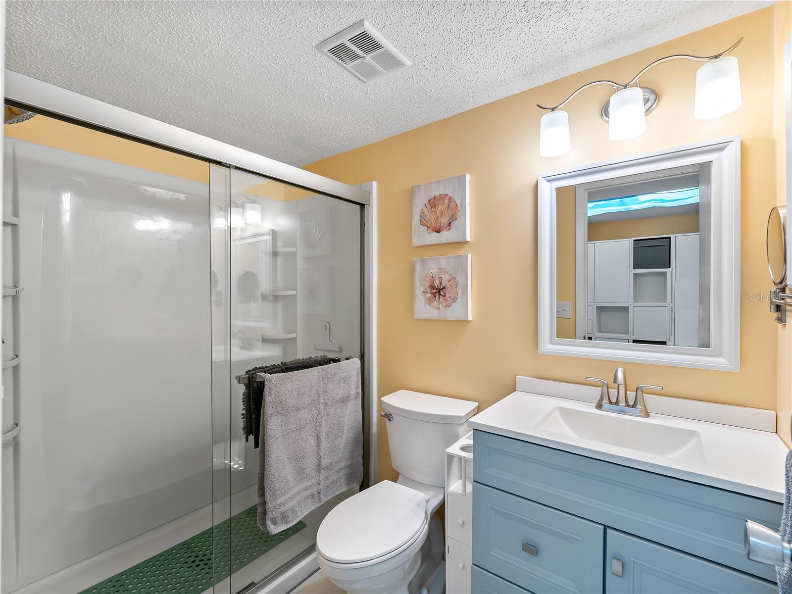 Image 22 of 39 For 3404 Lake Bayshore Drive 315