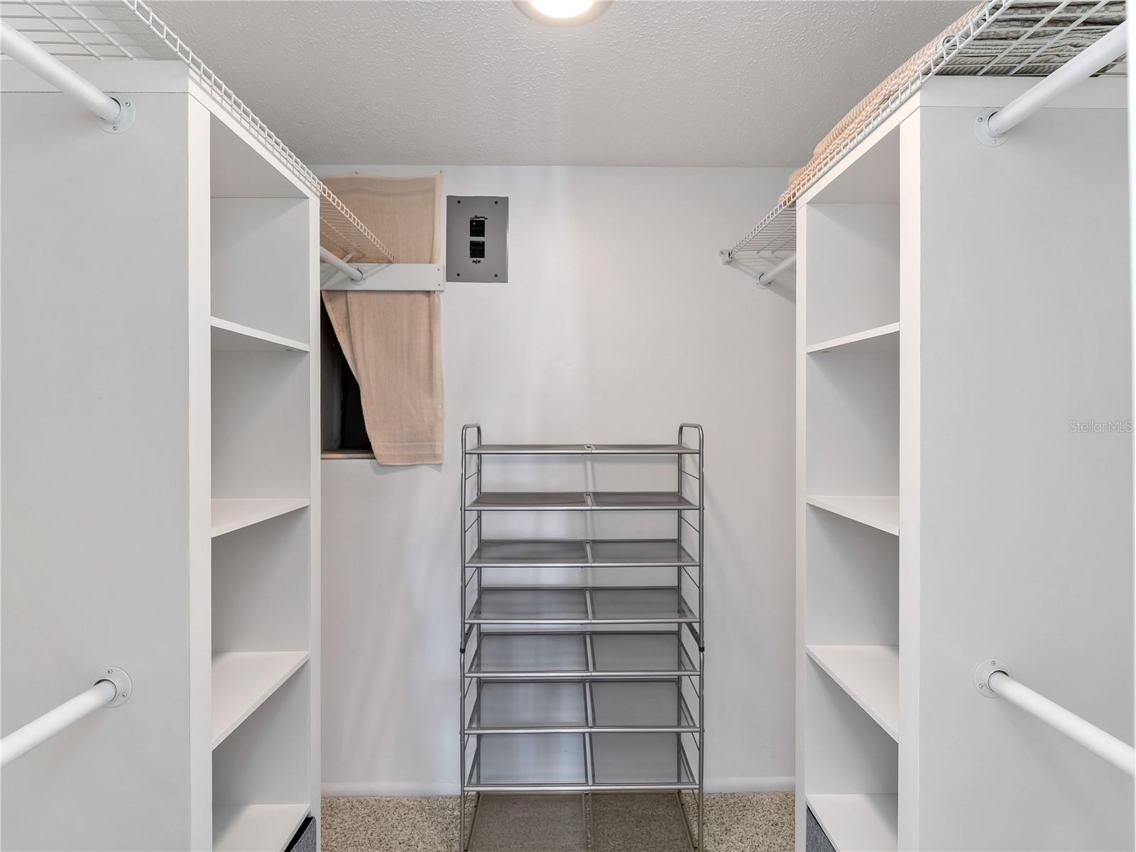 Image 23 of 39 For 3404 Lake Bayshore Drive 315