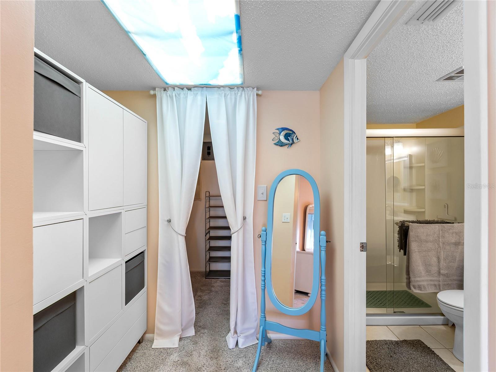 Image 24 of 39 For 3404 Lake Bayshore Drive 315