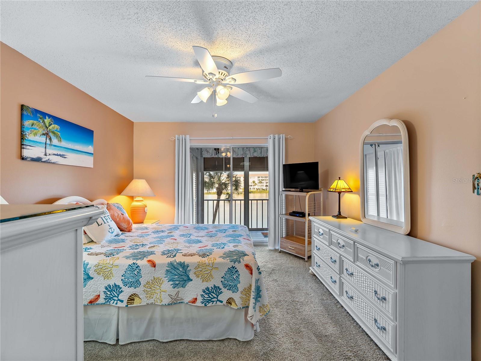 Image 26 of 39 For 3404 Lake Bayshore Drive 315